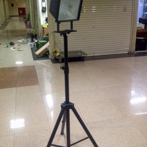 Tiang Portable Tripod Lampu Sorot 1000W