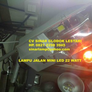 Lampu Jalan LED Mini 22 Watt Hemat Energi