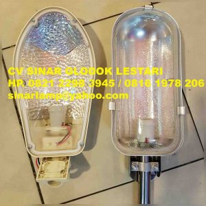 Kap Lampu Jalan Murah E27 Lampu LHE Essensial 18W Philips