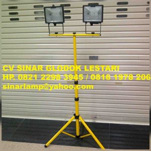 Tiang Tripod Lampu Halogen 2 x 500W